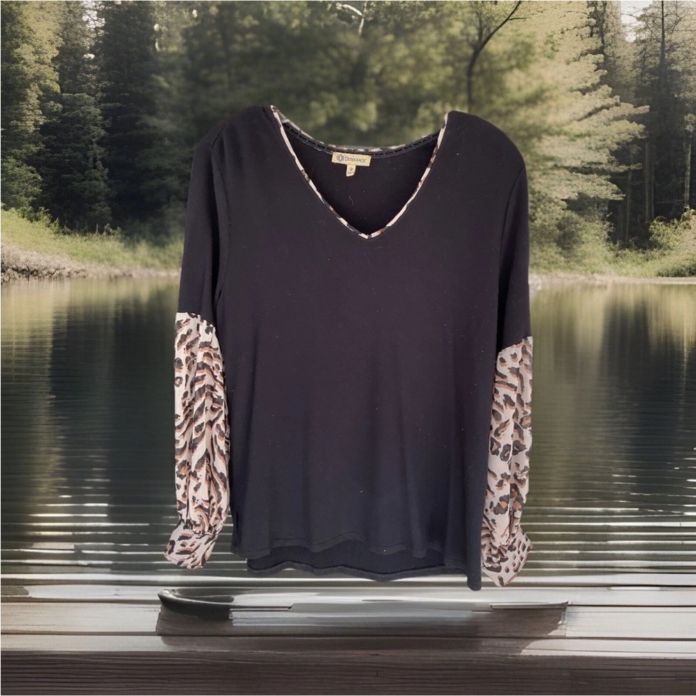 Womens sz Med Democracy Boho Church Blouse Top Balloon Sleeve Leopard Black EUC